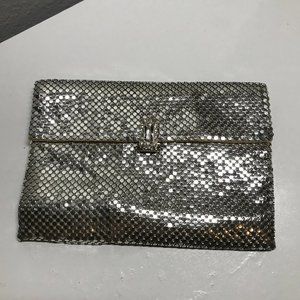 Vintage Whiting & Davis Silver Mesh Clutch Wallet